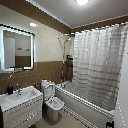 Casa Amalia بيت للعطل Năvodari